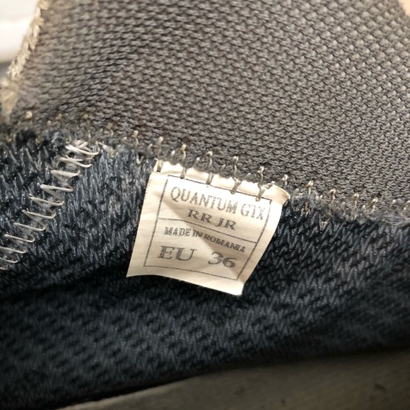 From MEC: UNISEX Zamberlan Quantum Gortex hikers - Picture 10 of 12